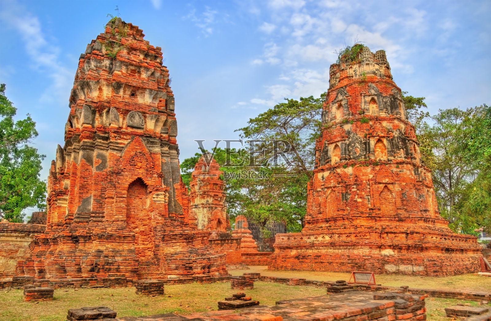 泰国大城府历史公园的玛哈塔寺照片摄影图片