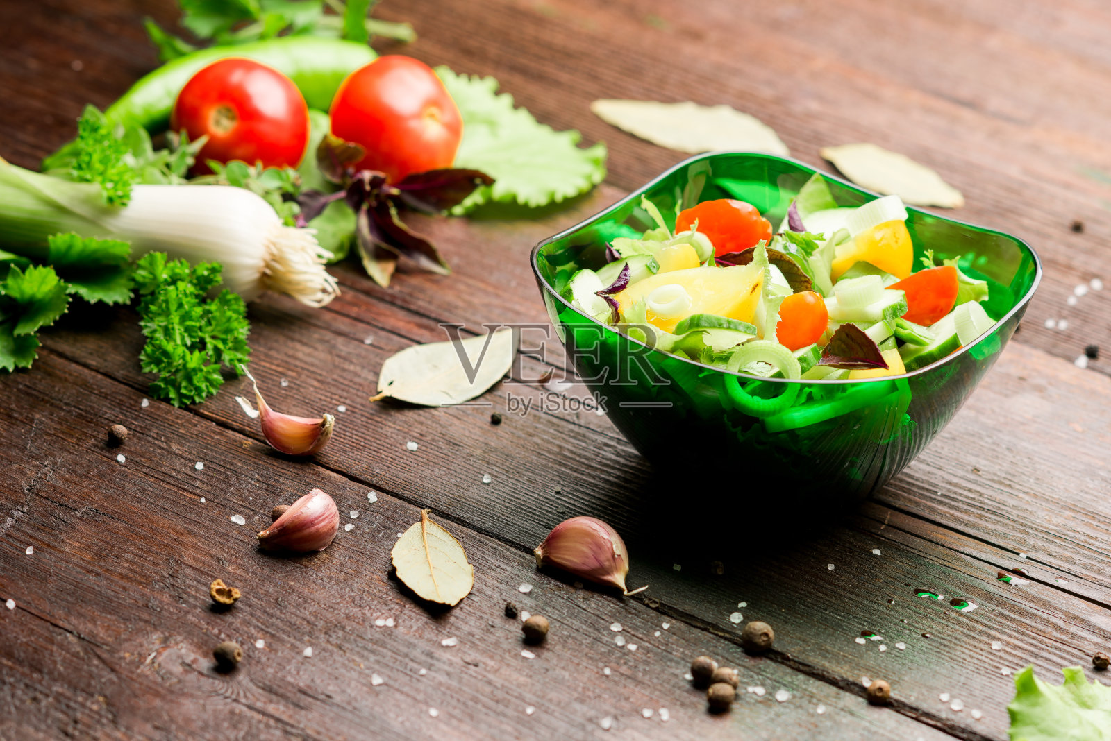 桌上的蔬菜照片摄影图片