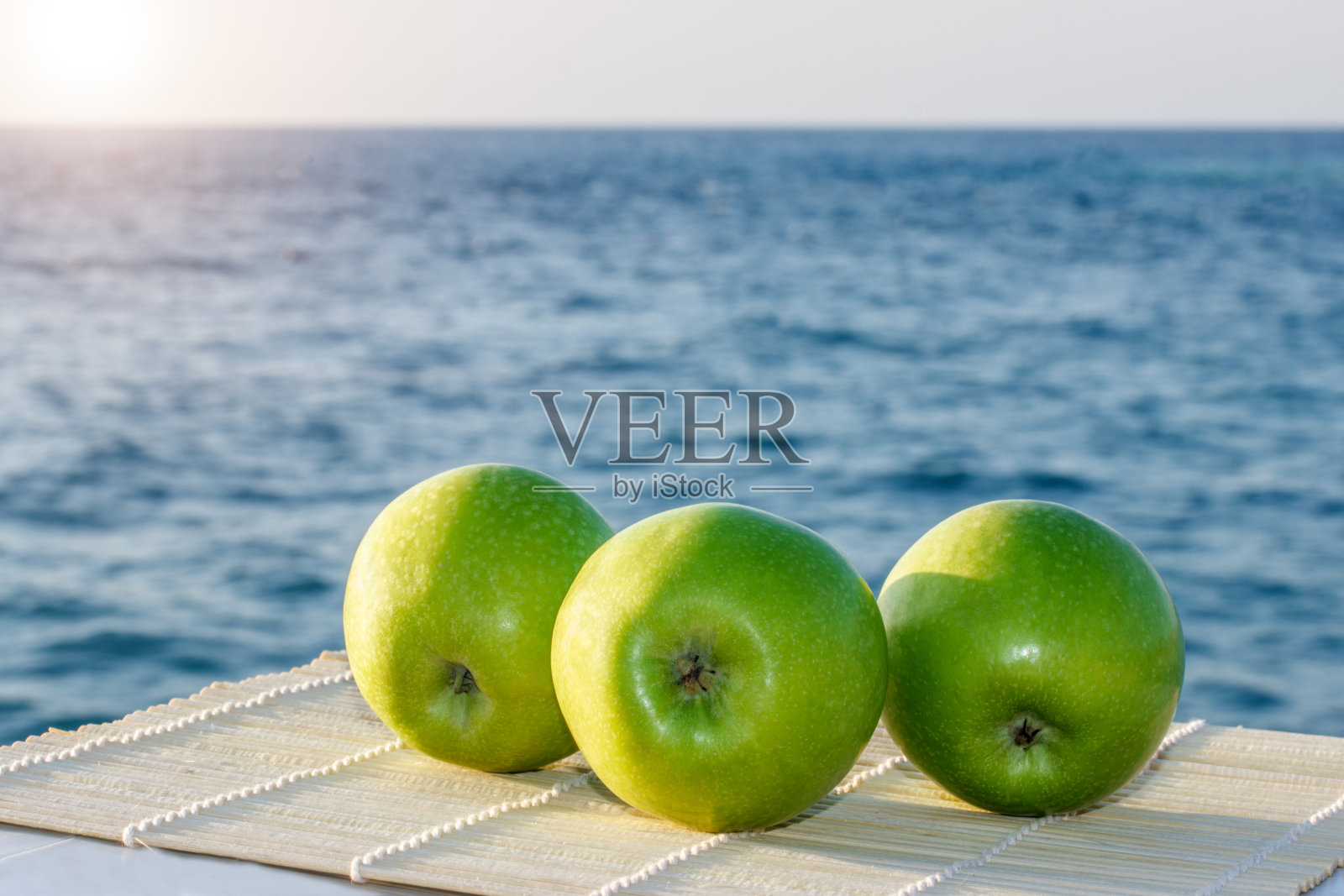 新鲜的苹果照片摄影图片