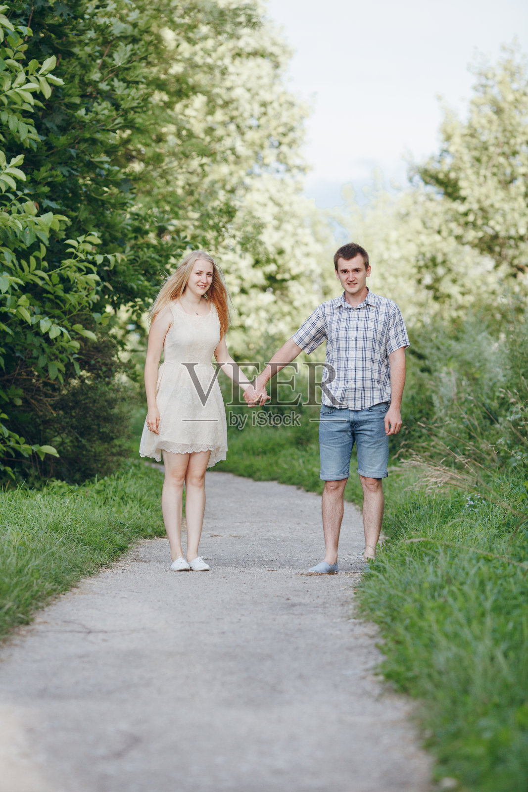 夫妇在爱照片摄影图片