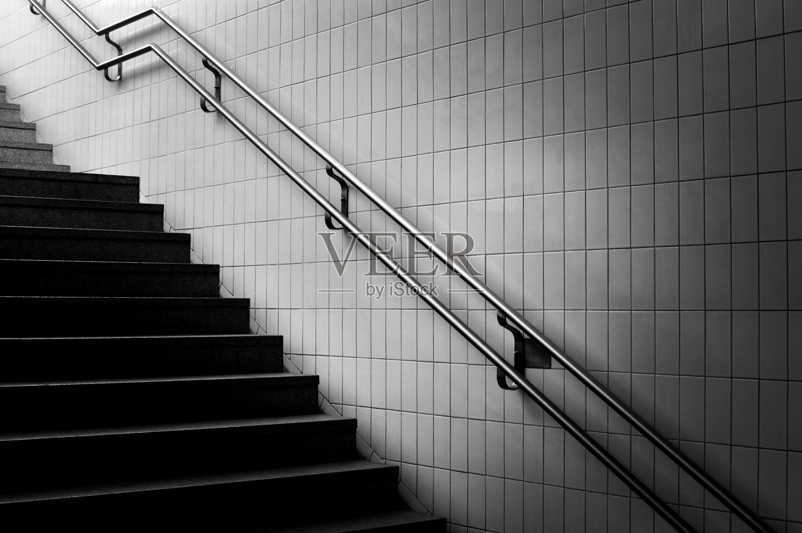 地铁入口照片摄影图片