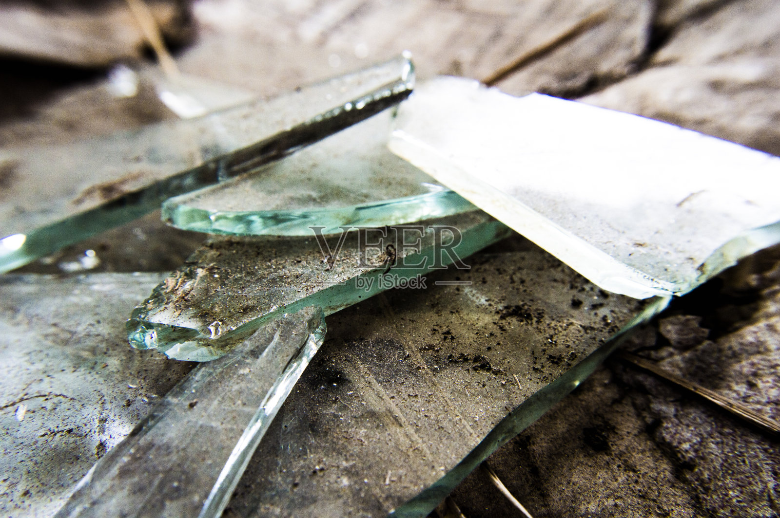 碎玻璃中段照片摄影图片