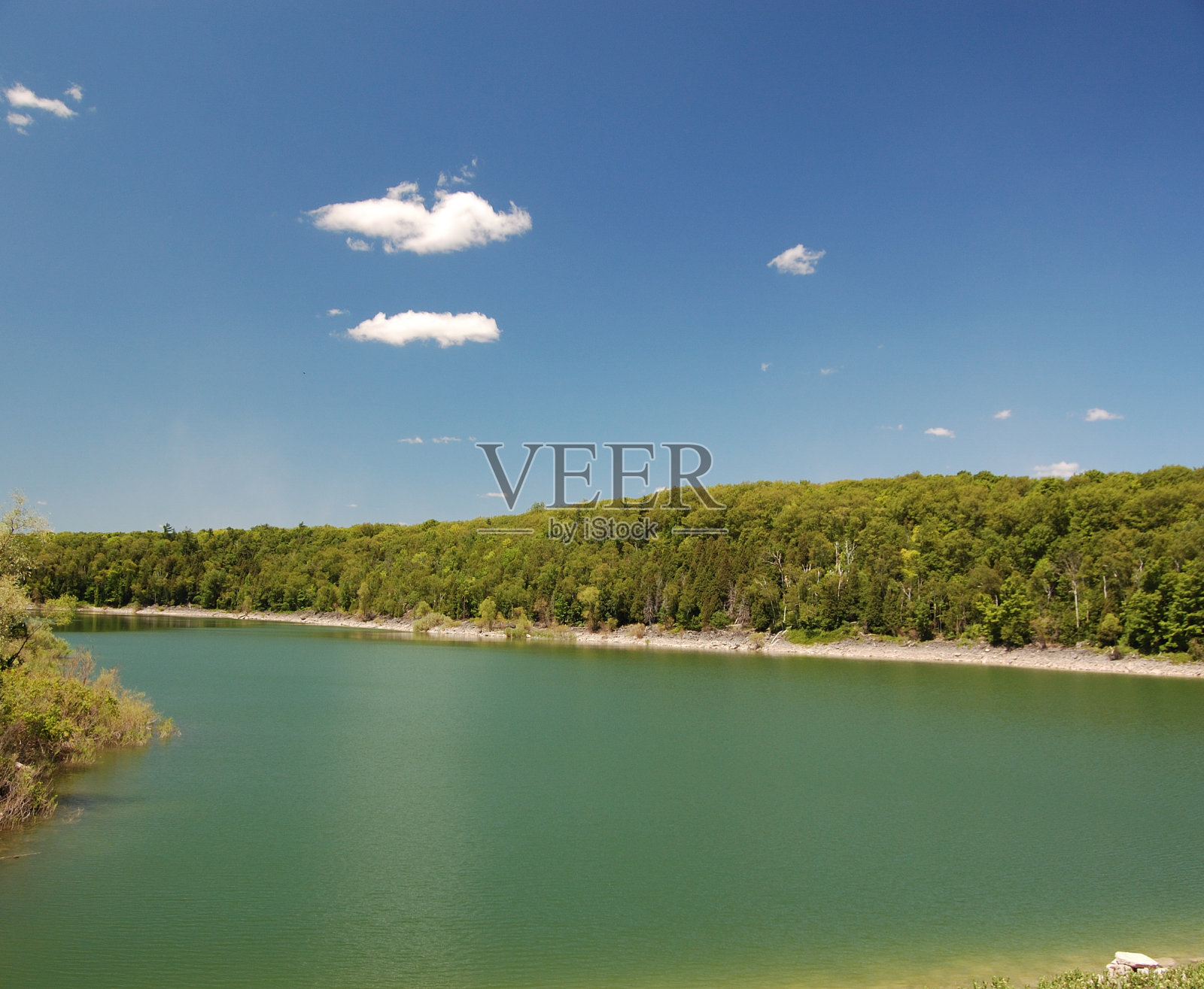 荒野湖照片摄影图片