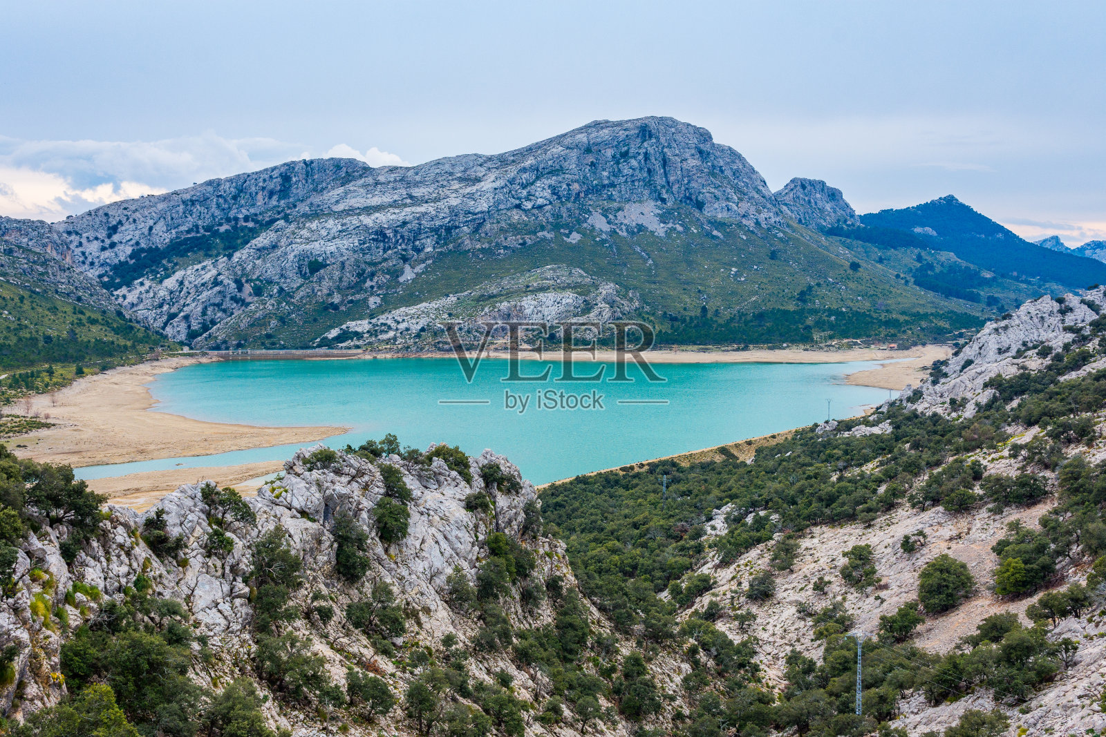 瓜星人布劳湖马略卡岛Gorg Blau Lake, Majorca照片摄影图片