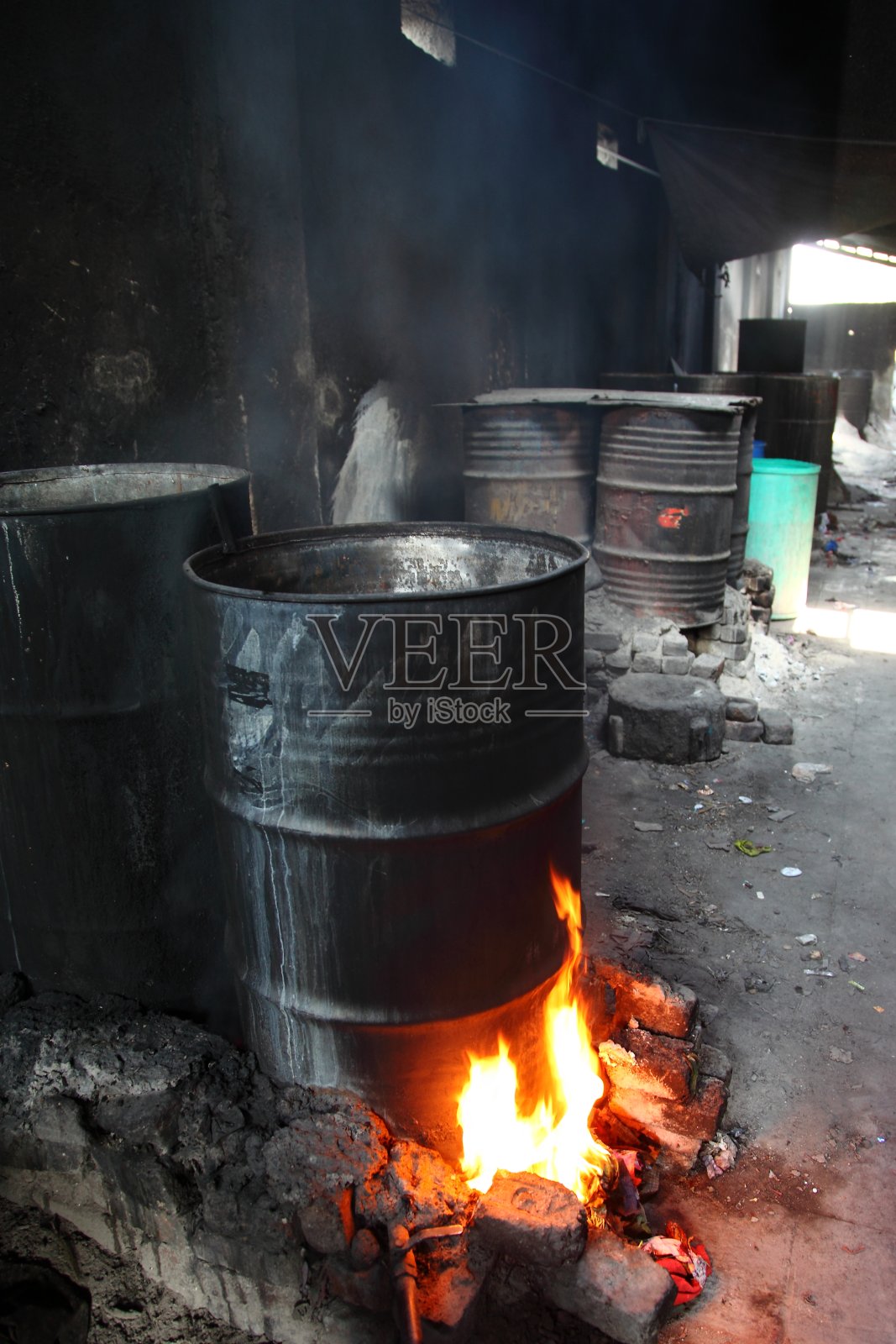 多比高洞被称为世界上最大的户外洗衣房照片摄影图片