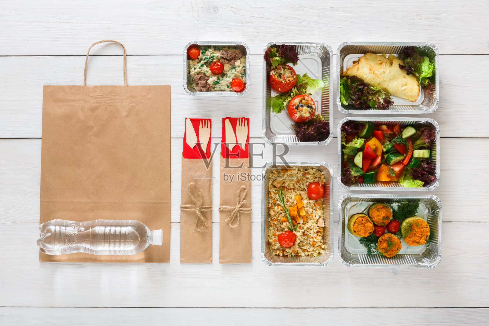 健康食品在盒子带走，俯视图在木材照片摄影图片