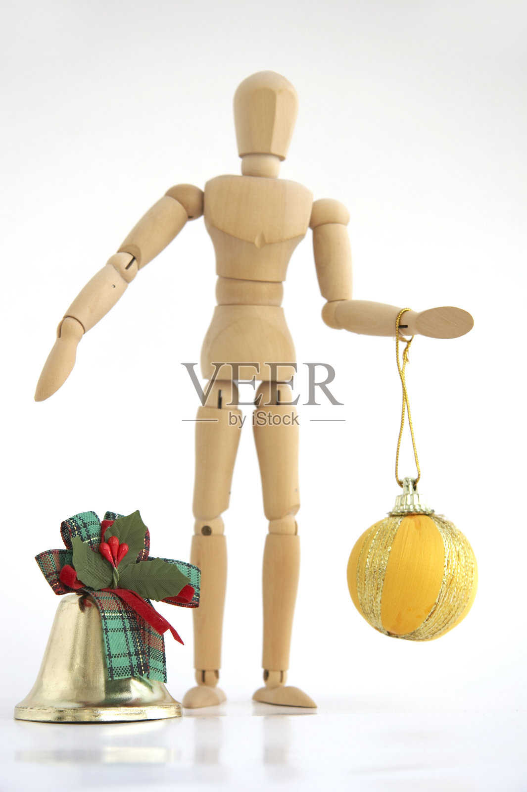 人体模型和圣诞装饰照片摄影图片