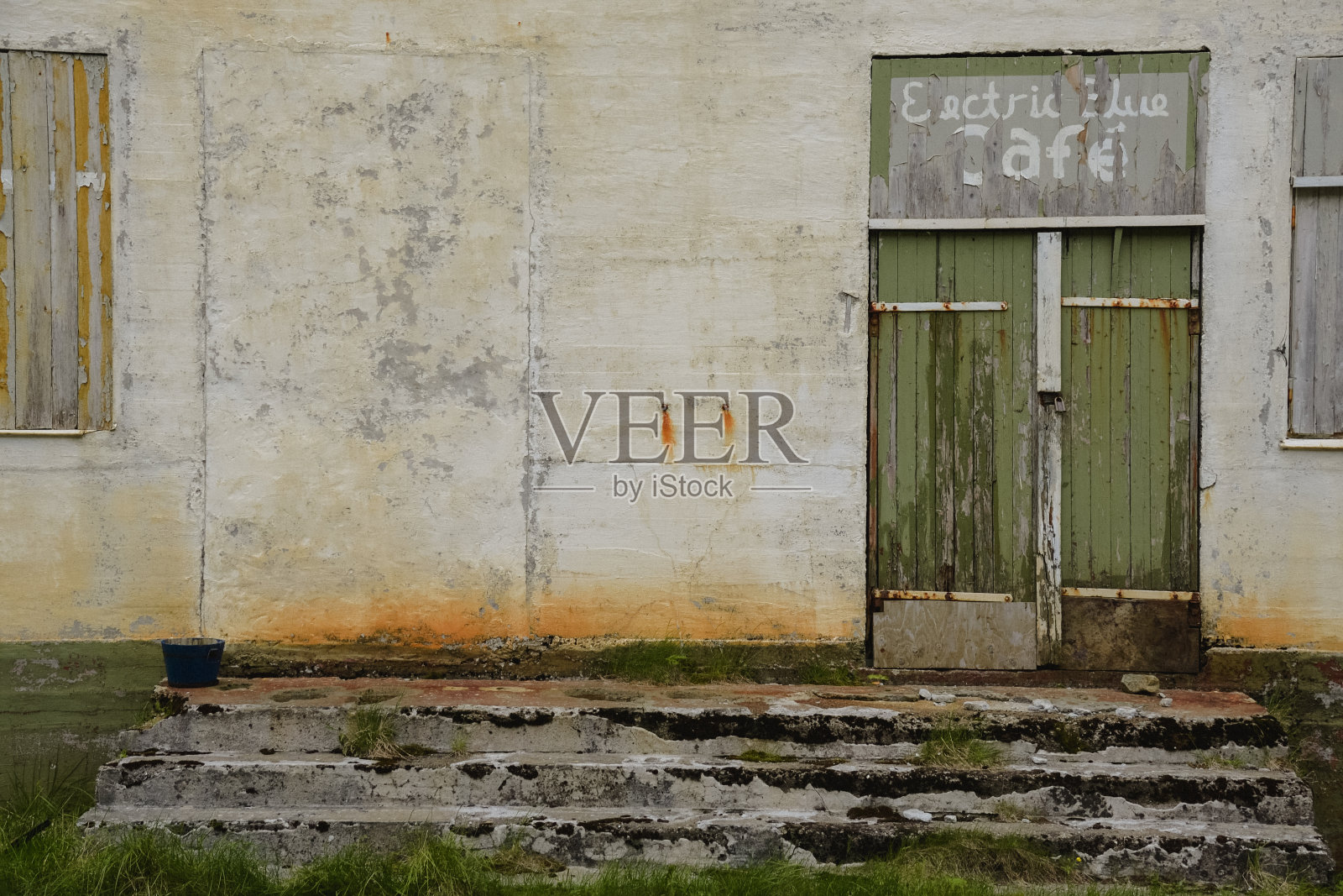 咖啡馆的旧门照片摄影图片