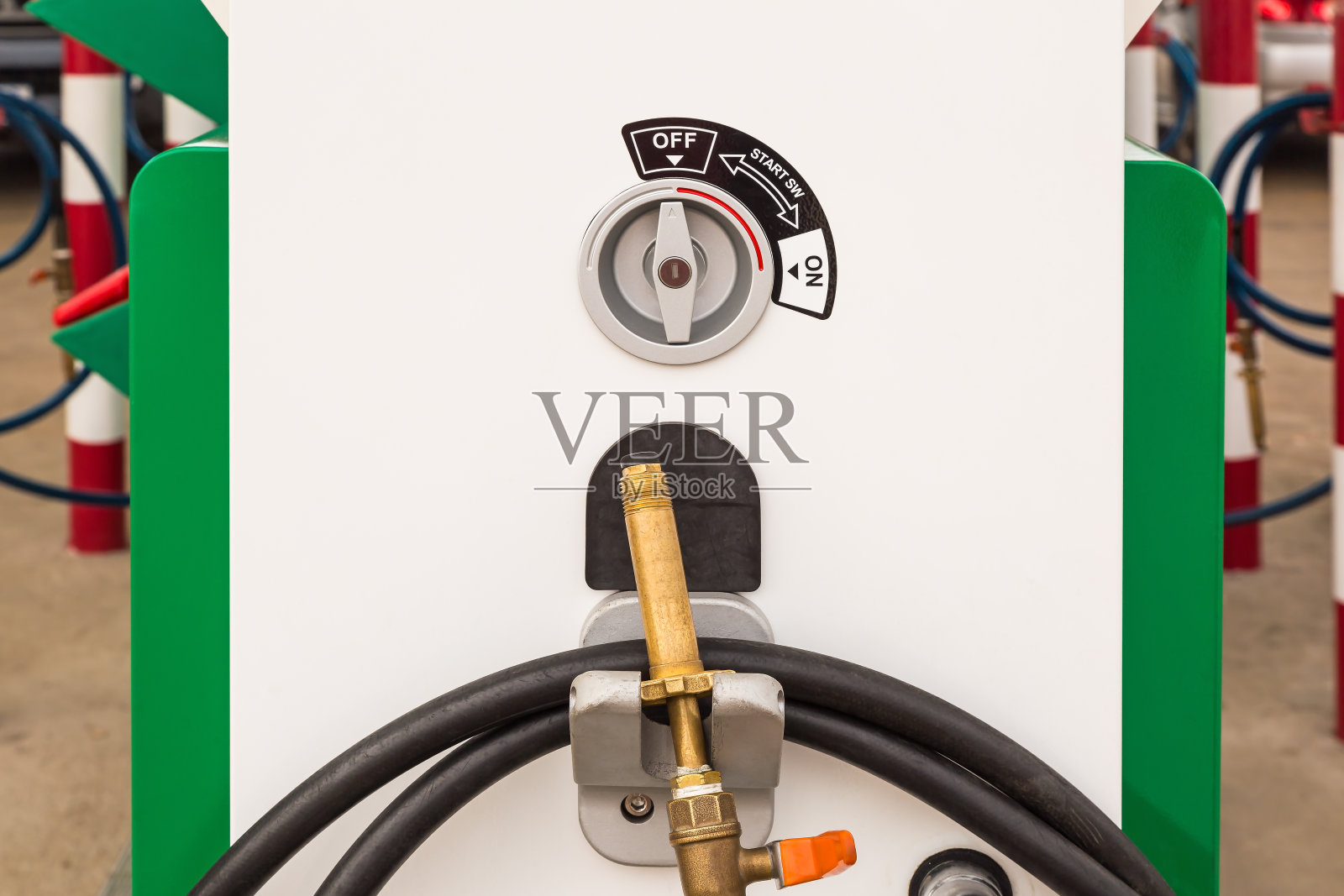 启动液化气分配器开关照片摄影图片