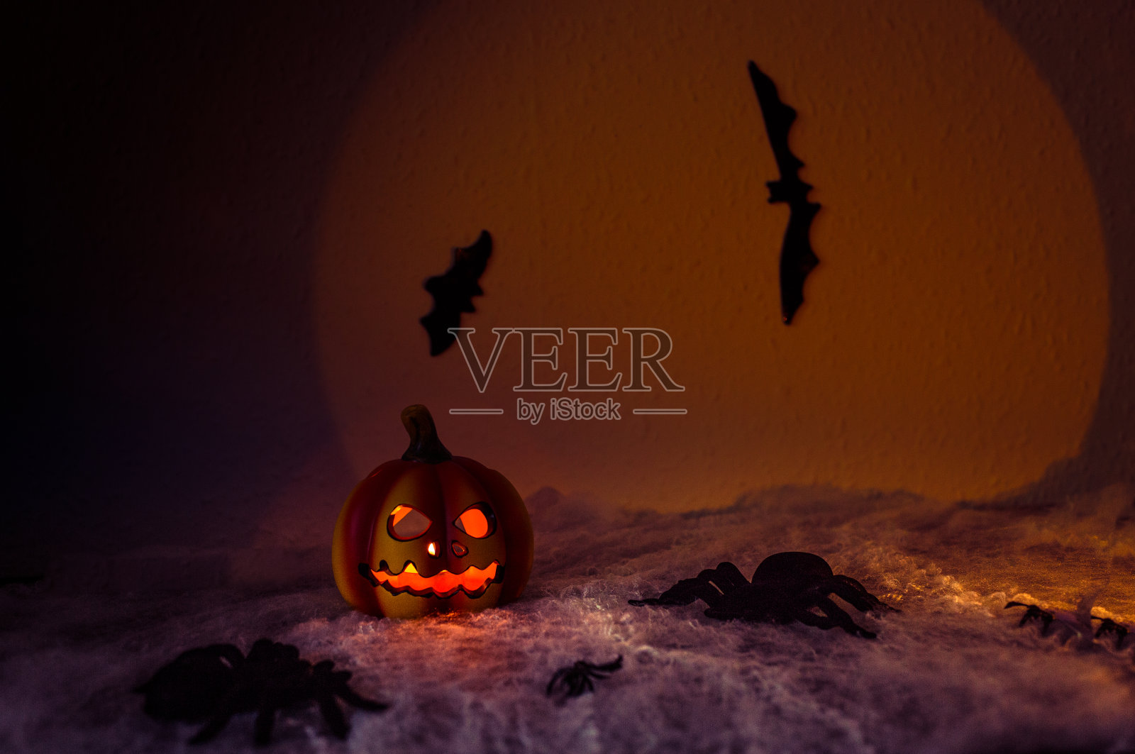 令人毛骨悚然的万圣节之夜照片摄影图片