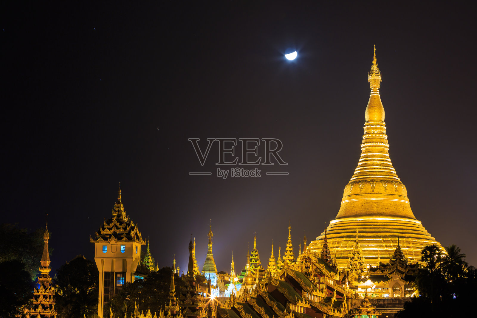 缅甸仰光，大金塔照片摄影图片