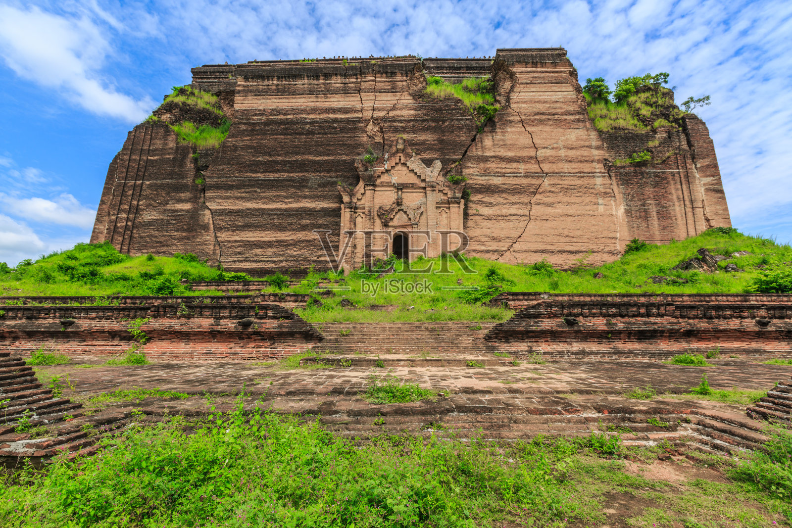 老遗址仰天俯瞰照片摄影图片