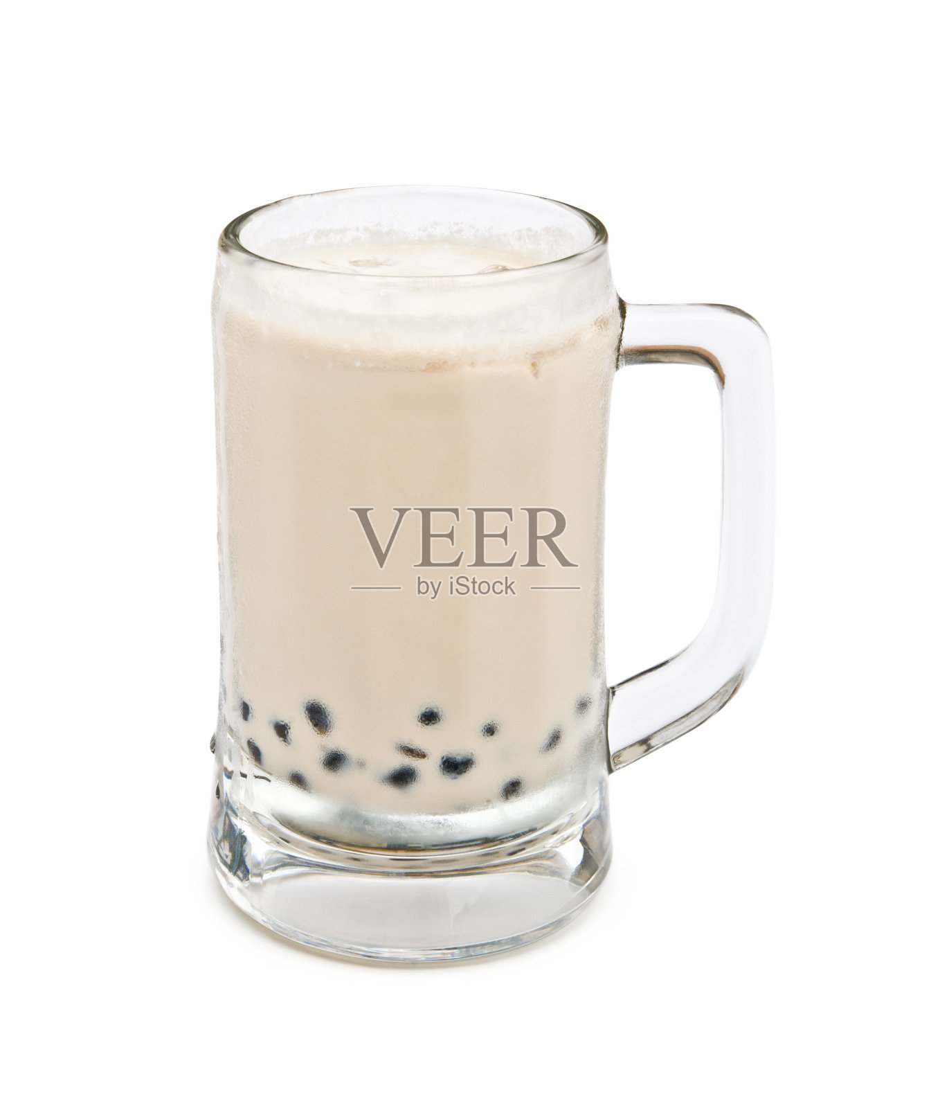 一杯珍珠奶茶夹着小路照片摄影图片