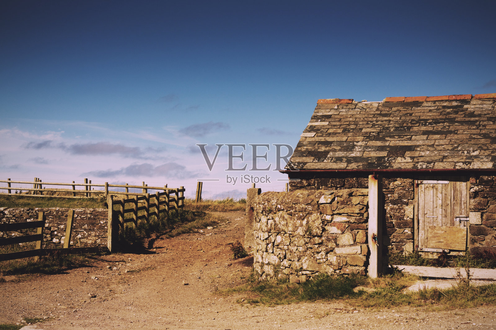 传统的旧农舍在康沃尔乡村复古Ret照片摄影图片