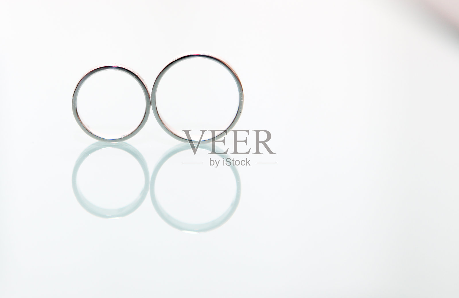 结婚戒指照片摄影图片