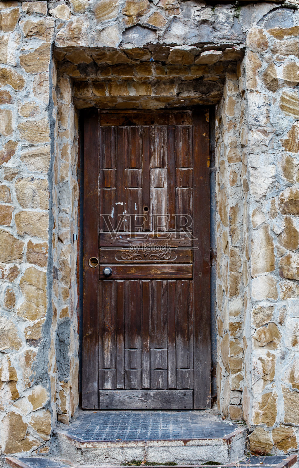 舞台周围的深色木门入口砌筑照片摄影图片
