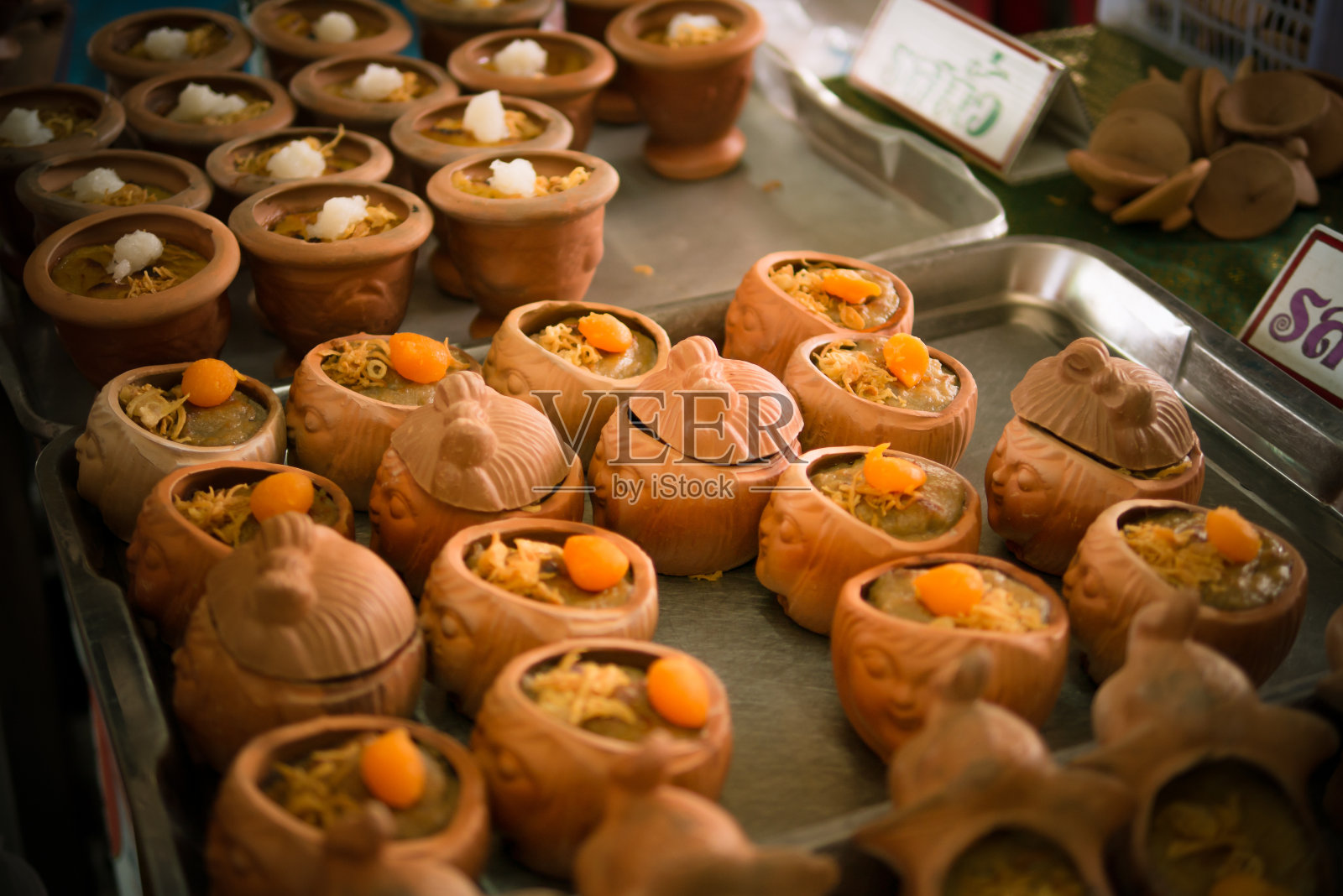 泰国特产蛋奶糊泰国食品。泰国甜点照片摄影图片