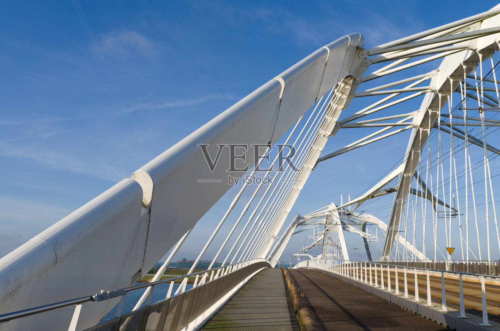 白色的桥照片摄影图片