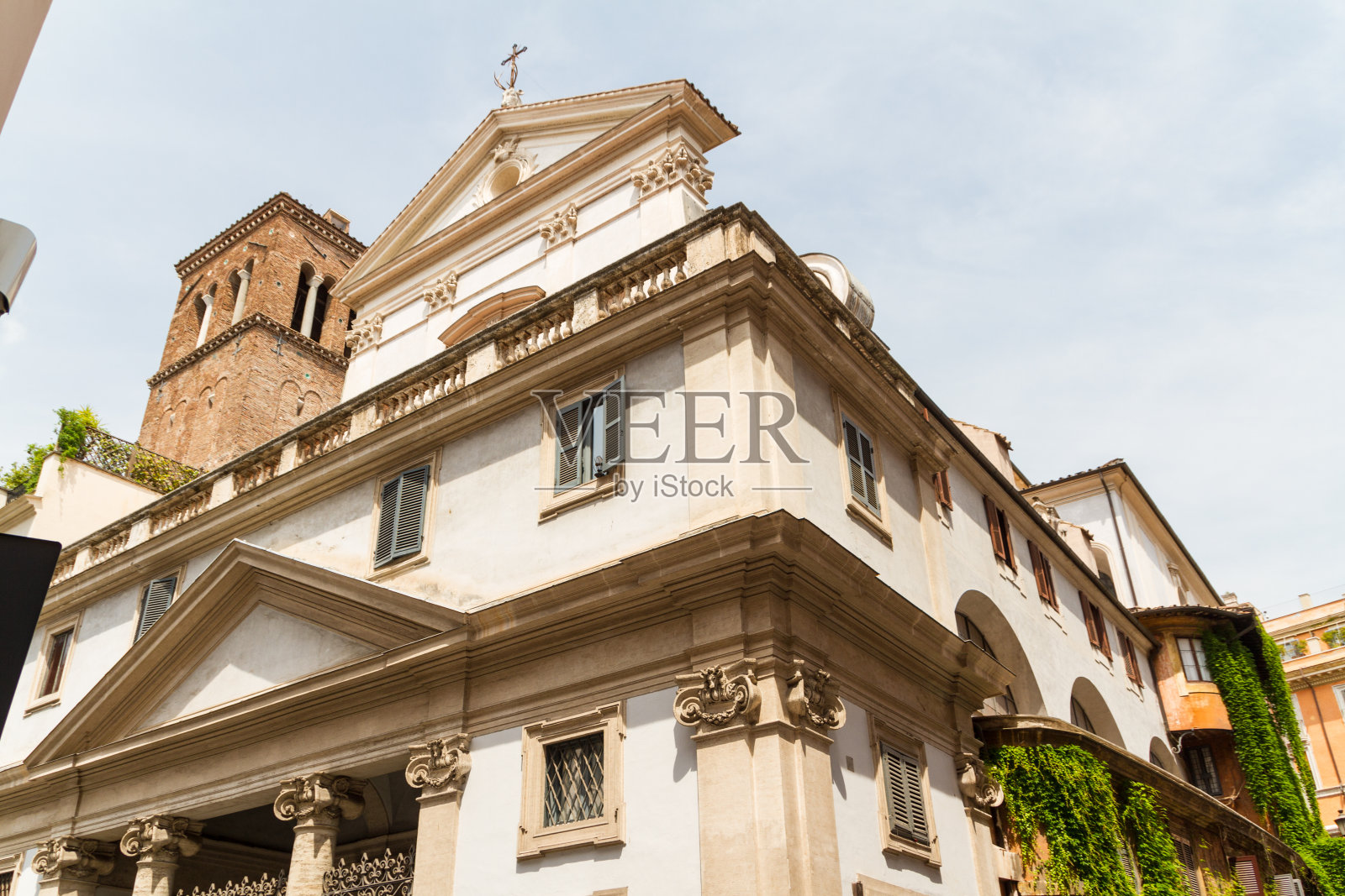 意大利罗马市中心的大教堂。照片摄影图片