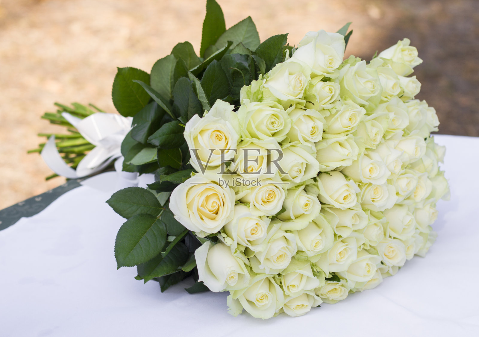 婚礼花束由玫瑰组成照片摄影图片