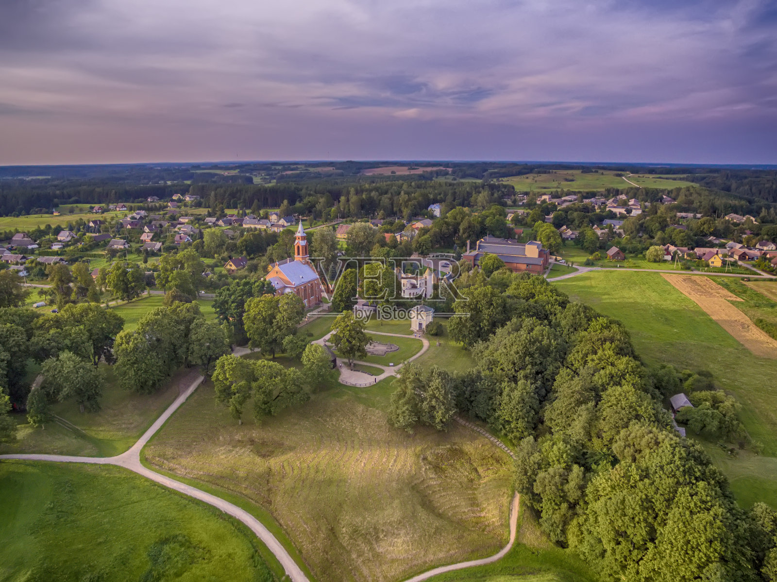 克纳夫，立陶宛历史悠久的首都，鸟瞰图照片摄影图片