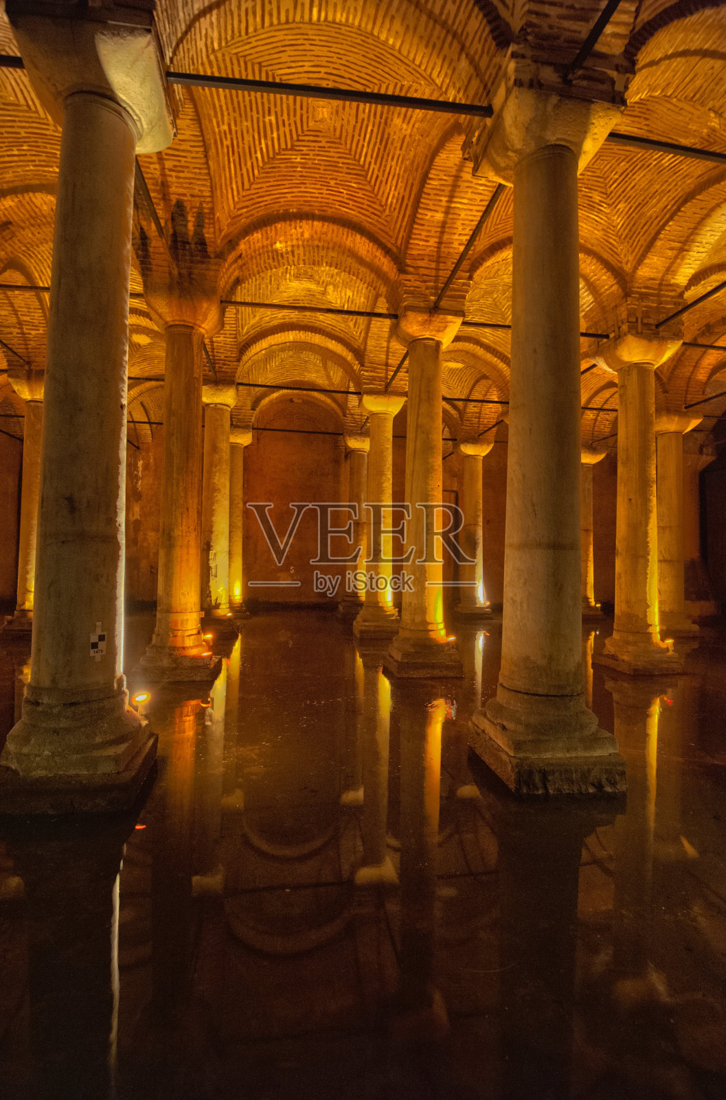 水箱照片摄影图片