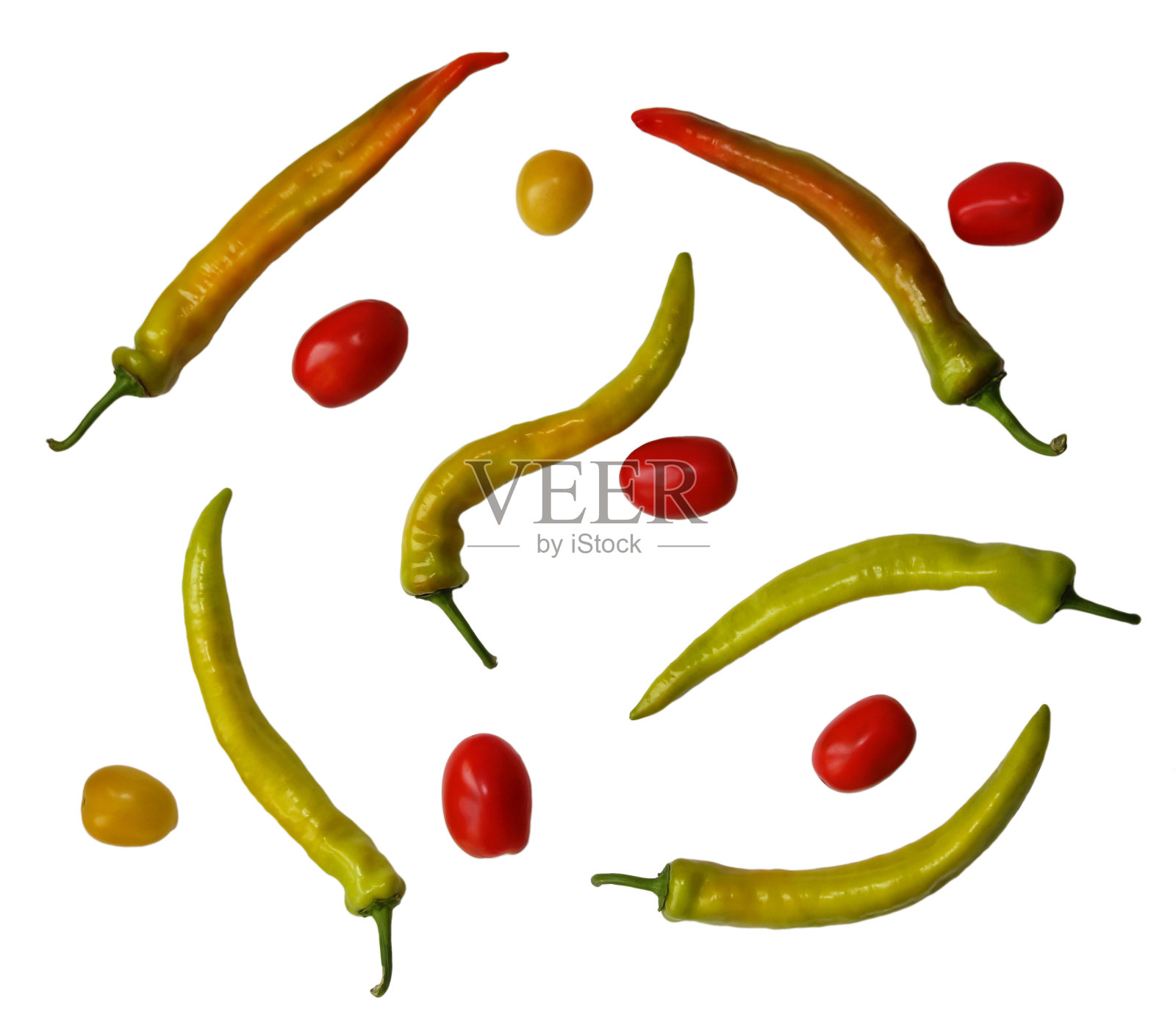 辣椒和番茄图案，孤立在白色上。平躺照片摄影图片