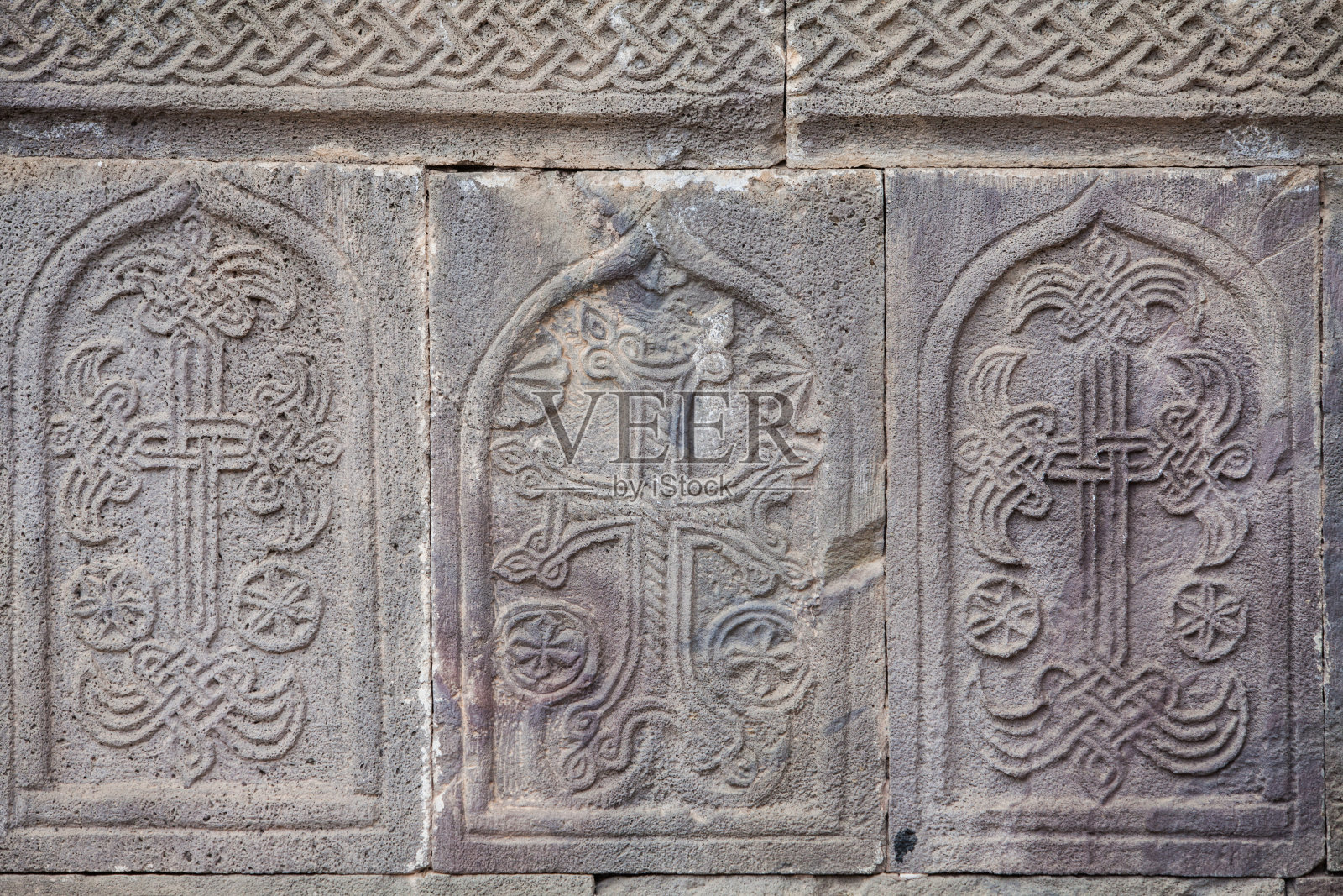 石头雕刻的十字架照片摄影图片