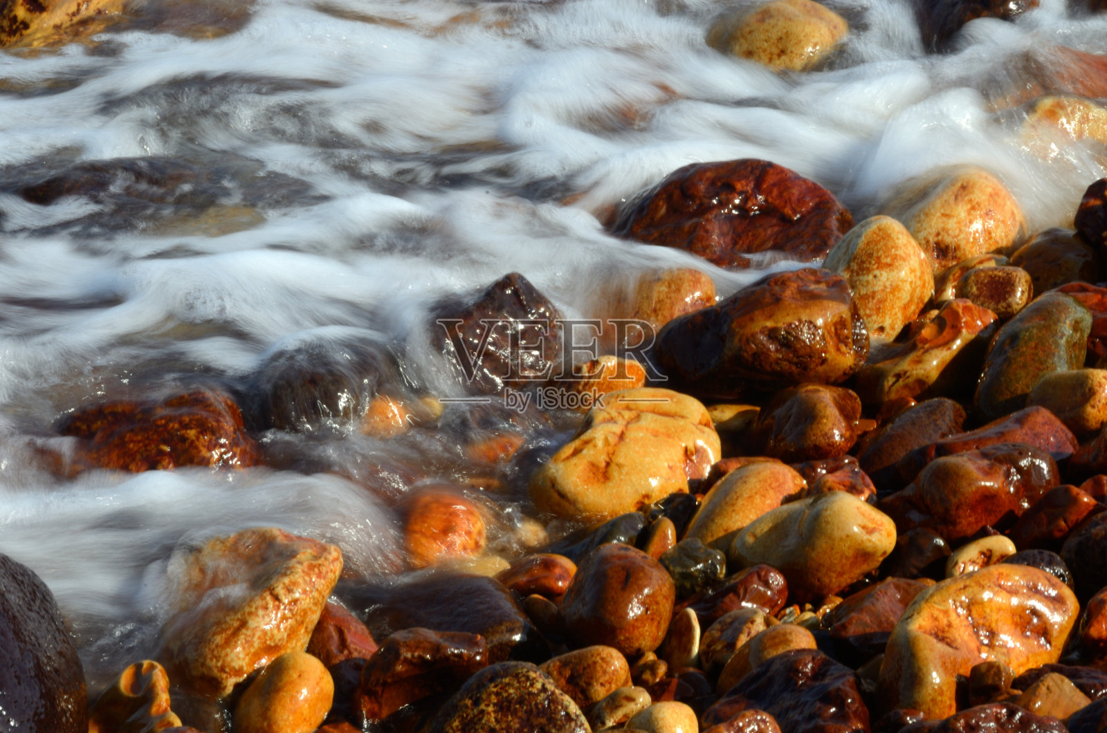 约旦死海岸边照片摄影图片