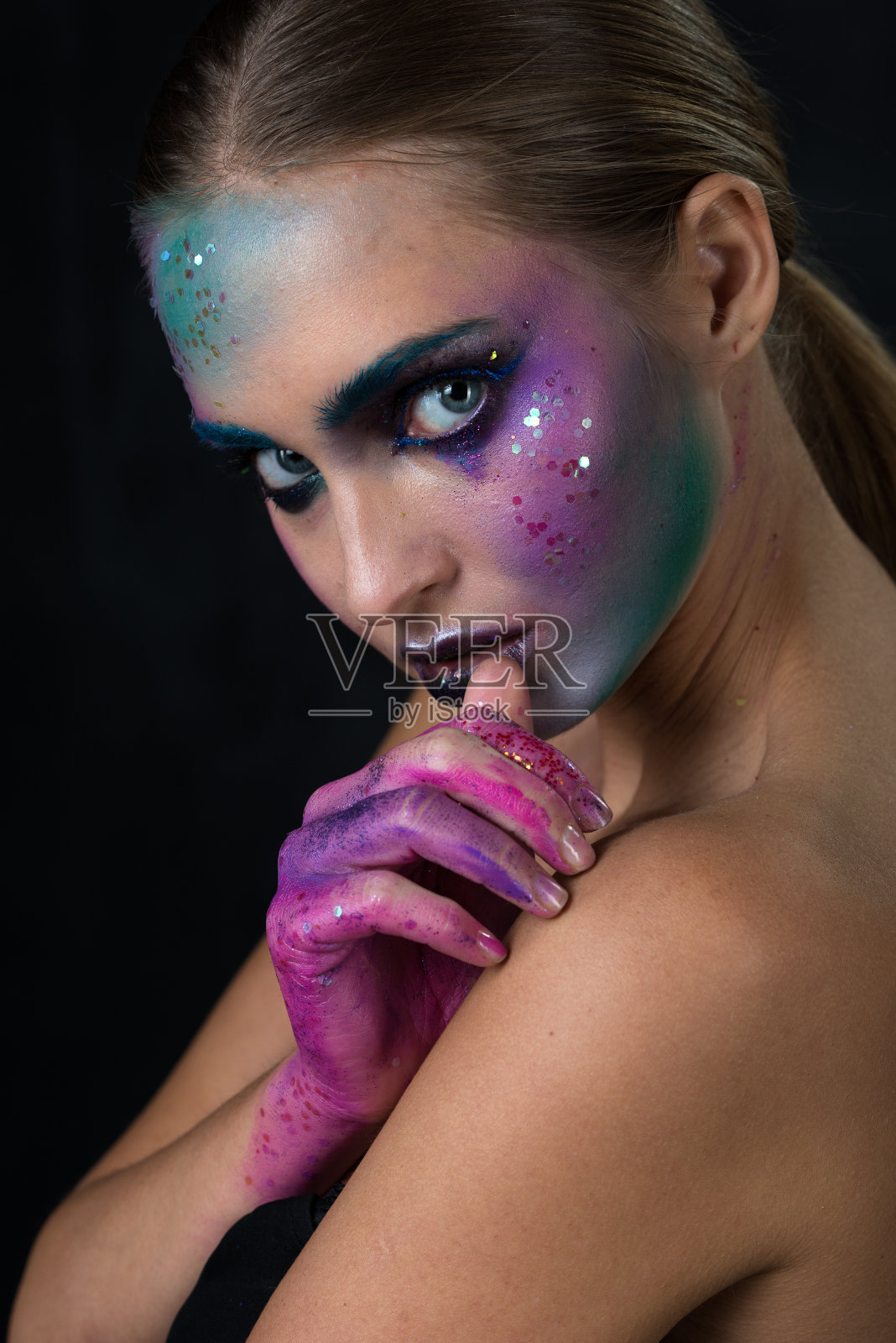 魅力肖像美女模特与创意艺术化妆照片摄影图片