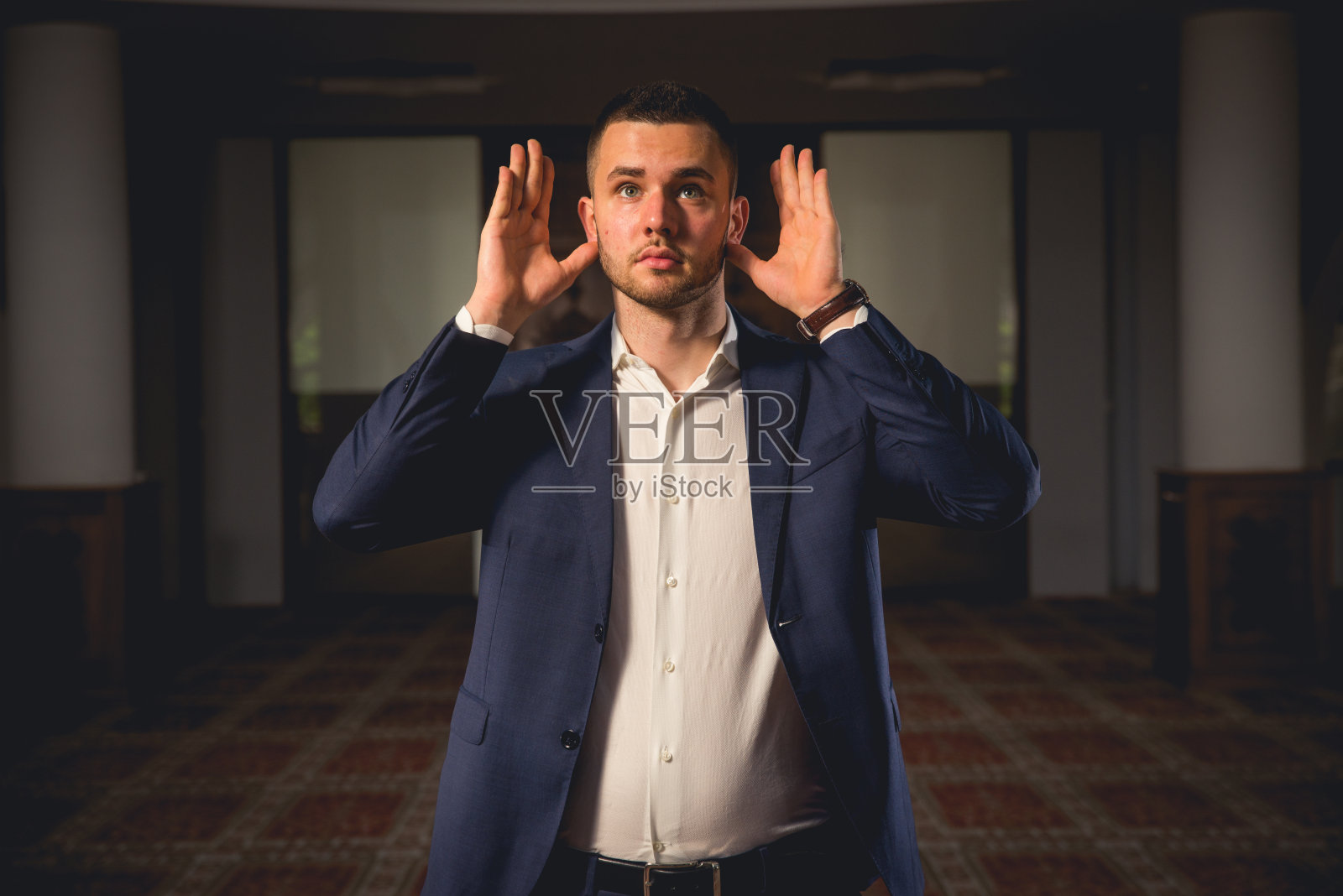 穆斯林祈祷照片摄影图片