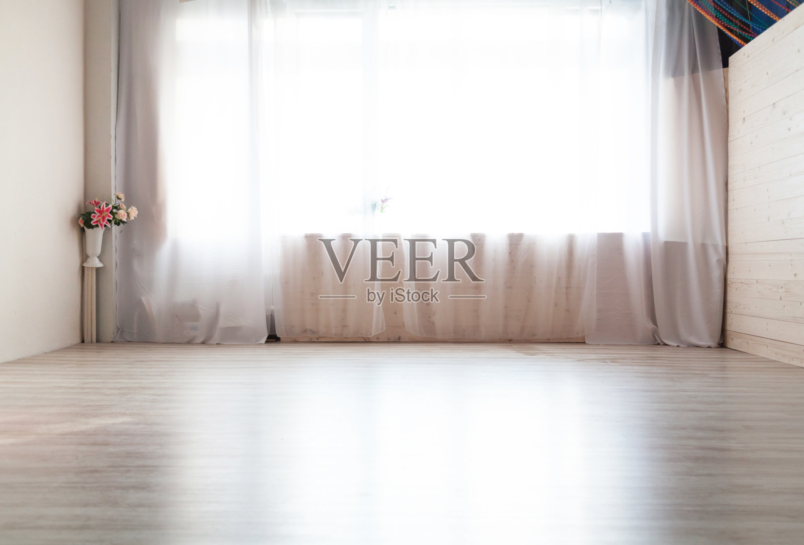 有窗户的摄影工作室照片摄影图片