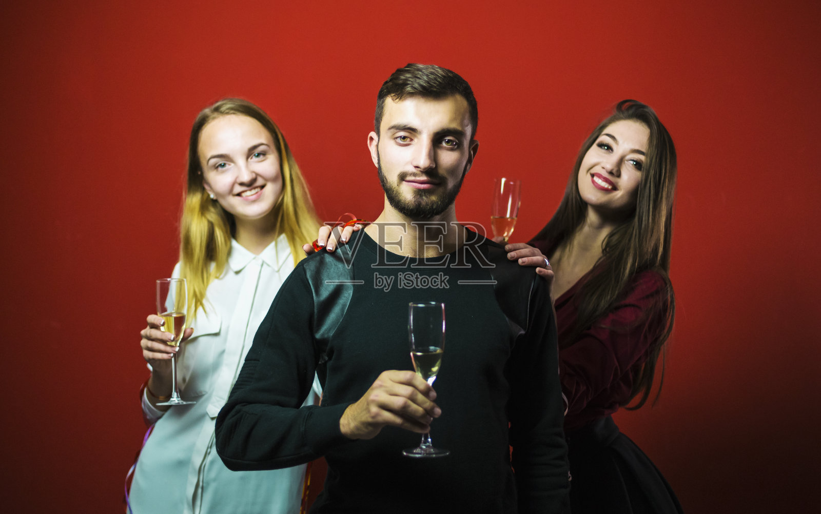 新年朋友聚会照片摄影图片