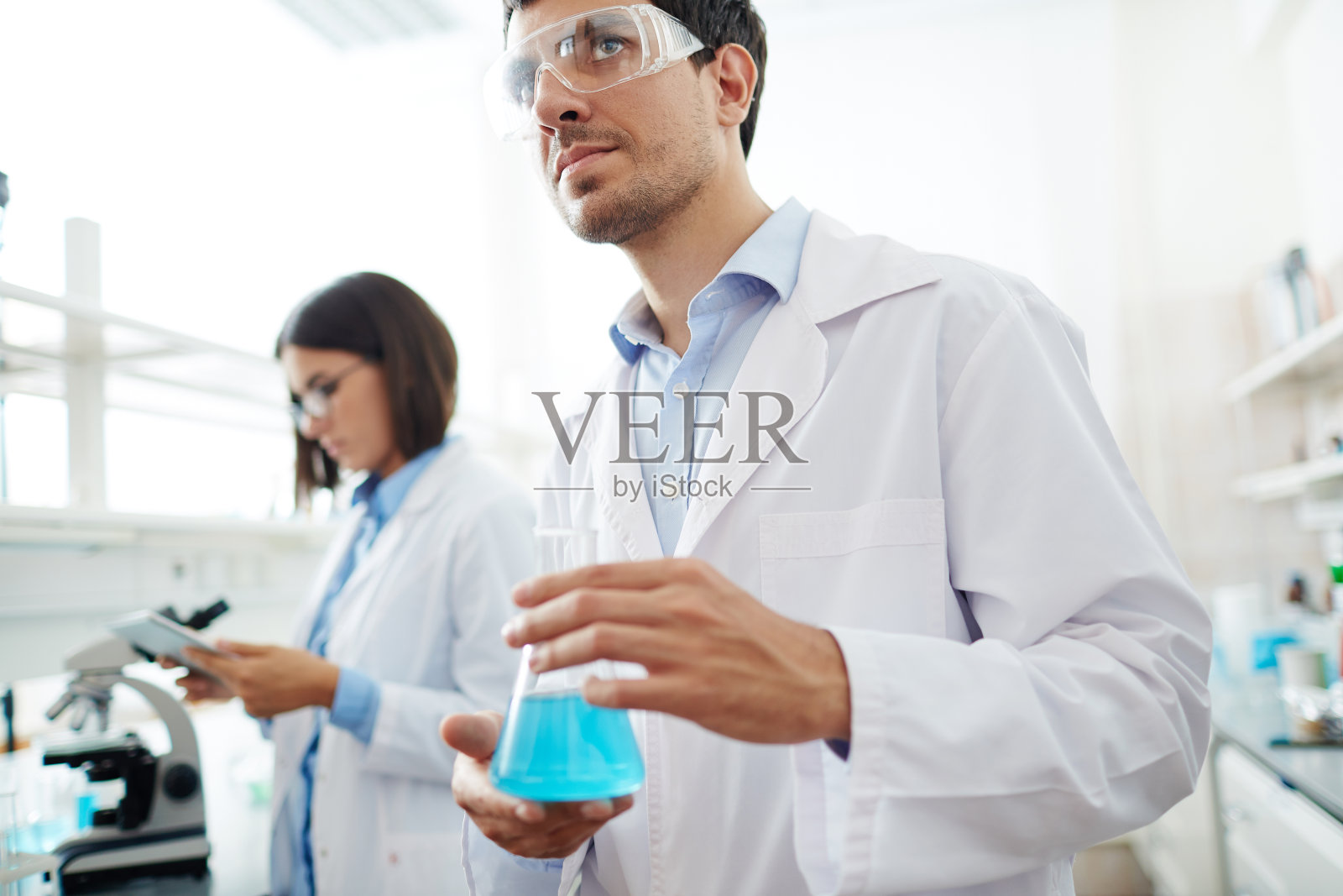 实验室工作照片摄影图片