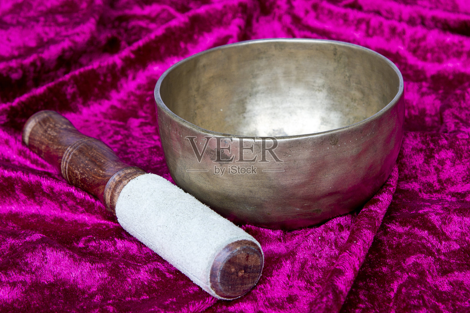 冥想用的唱歌碗照片摄影图片