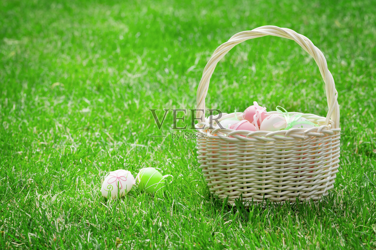 复活节彩蛋篮子照片摄影图片