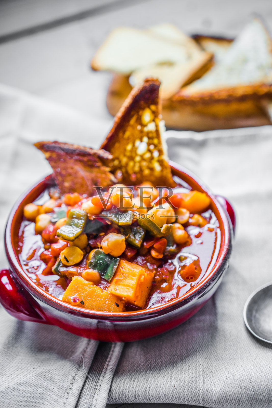 辣椒配烤面包照片摄影图片