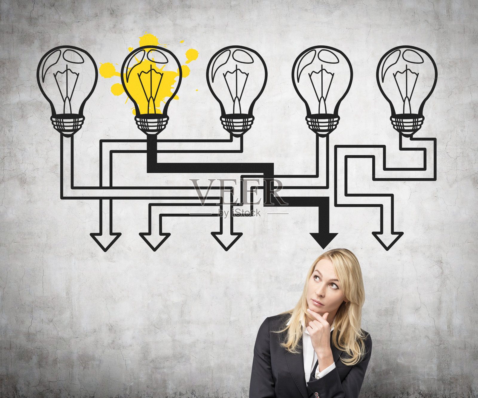 商人用五盏灯思考照片摄影图片