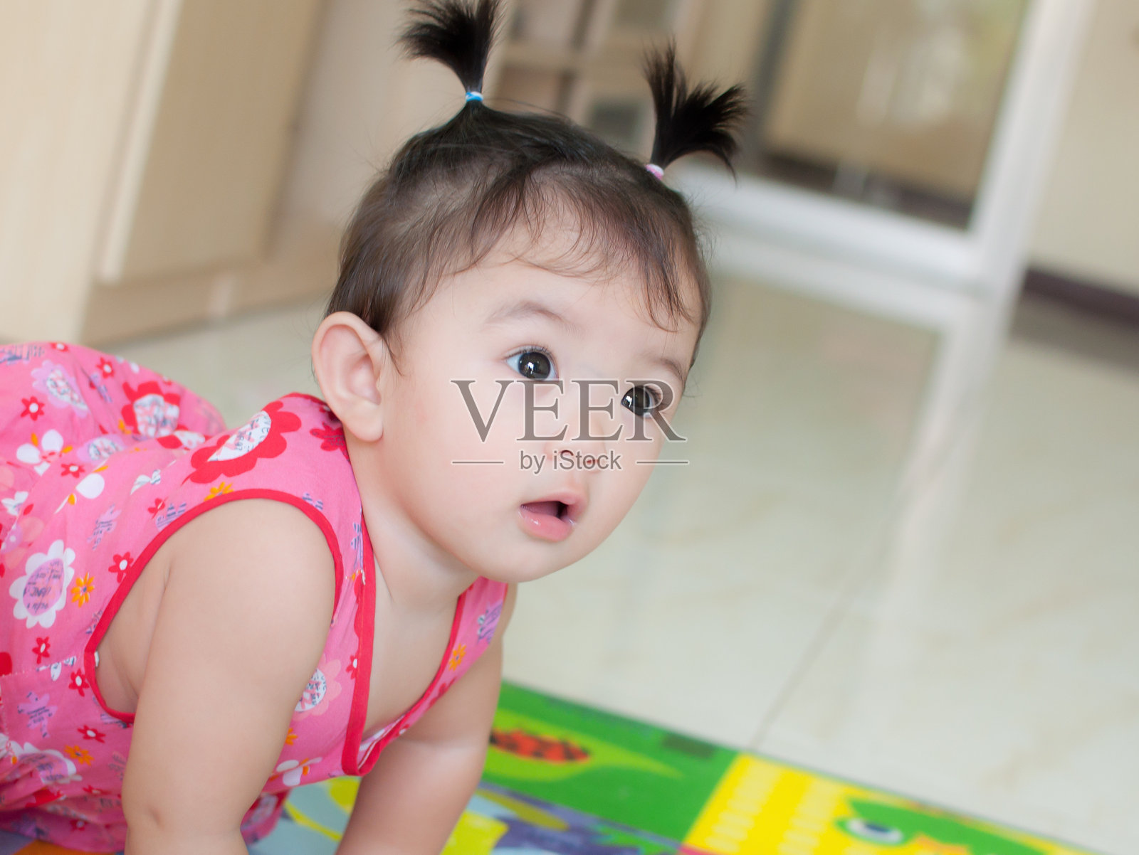 亚洲小女孩照片摄影图片