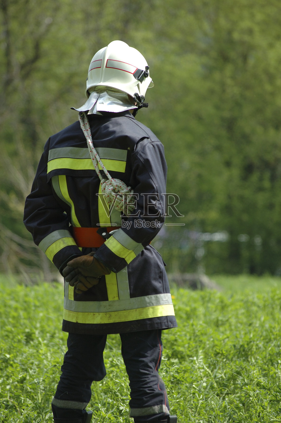 消防员自在照片摄影图片