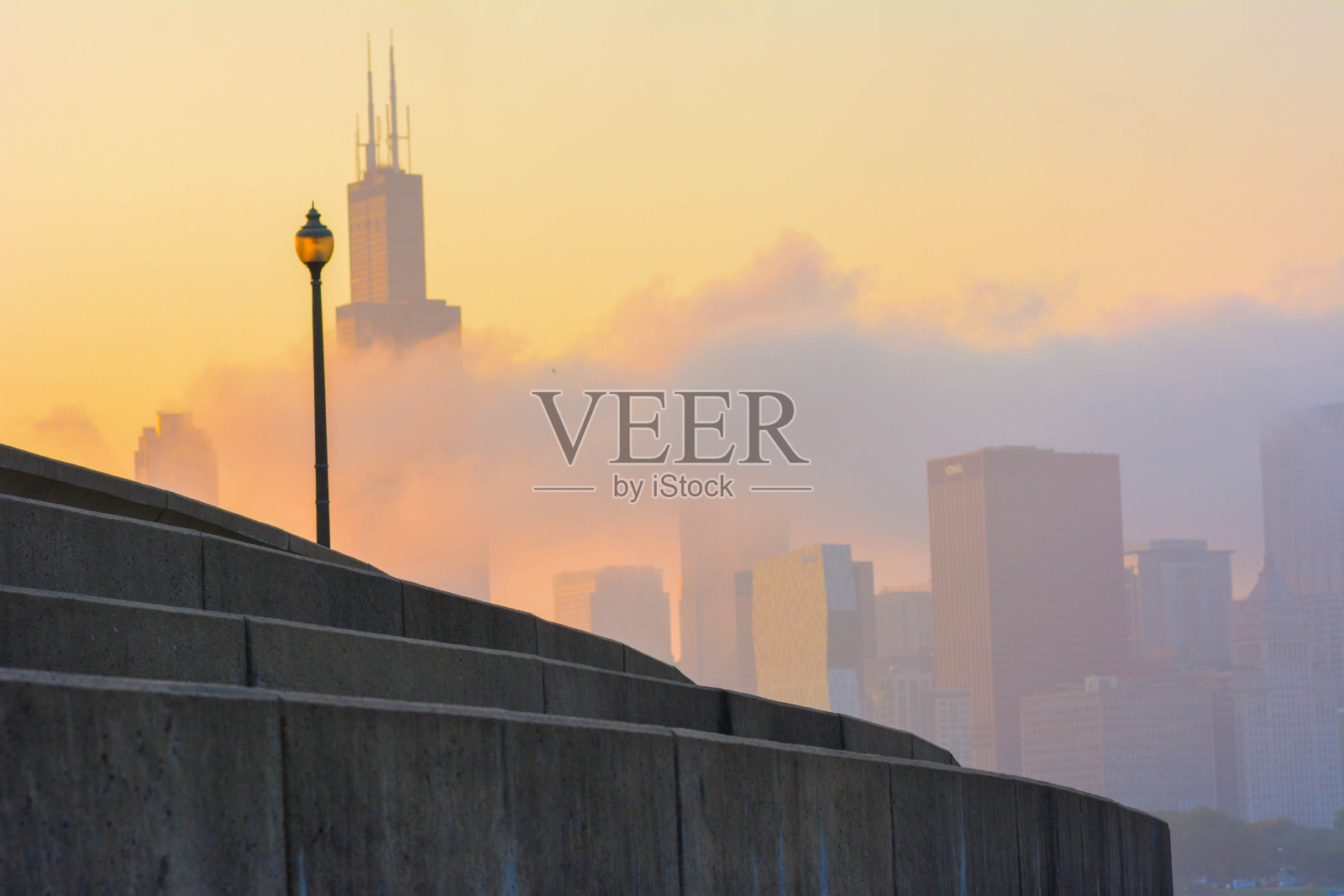 日落从博物馆校园照片摄影图片