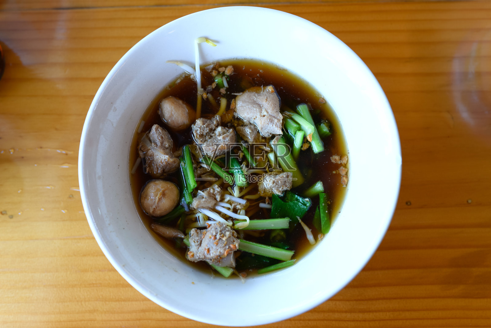 蔬菜炖猪肉照片摄影图片