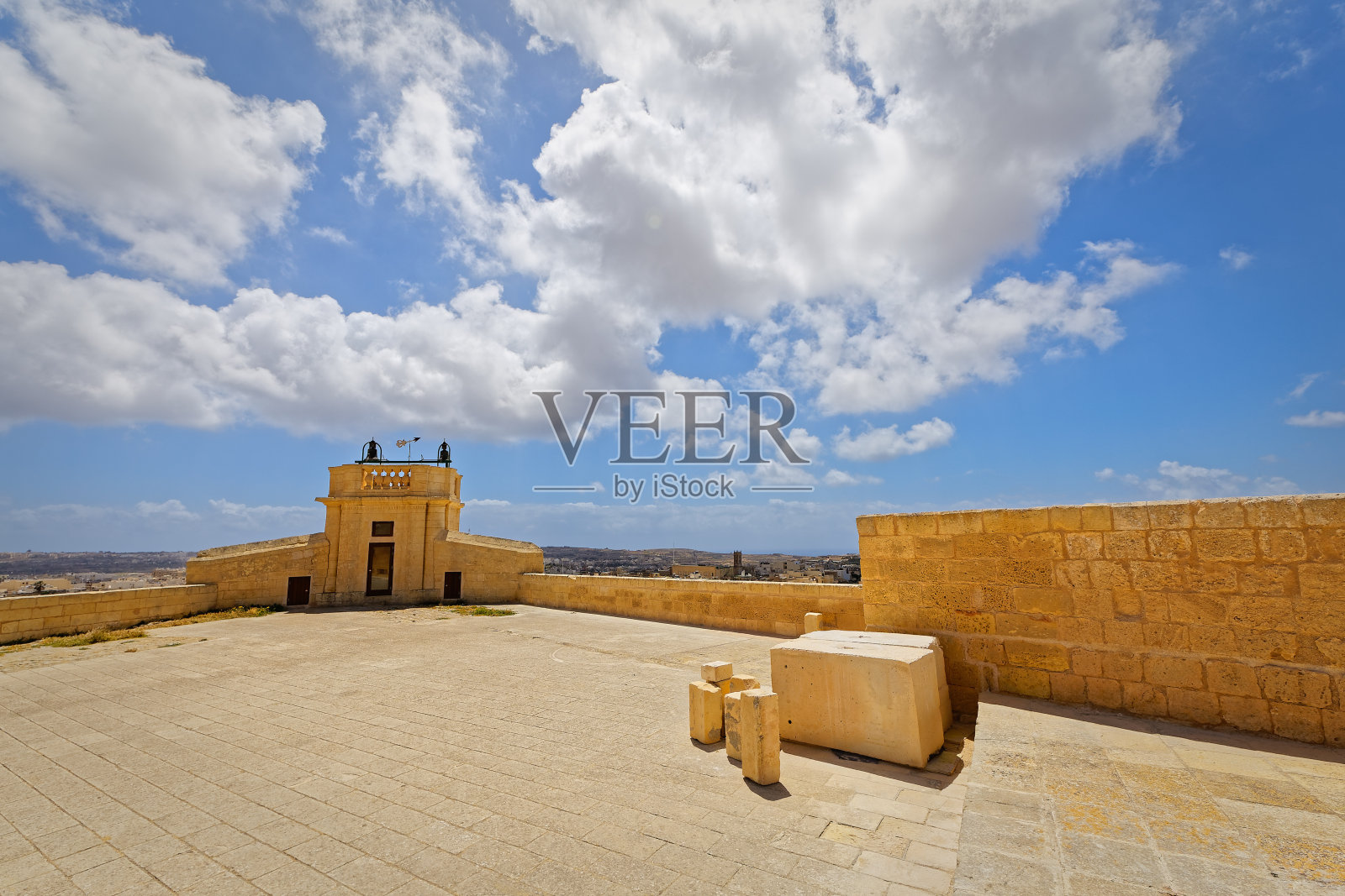 城堡广场的广角视图，维多利亚，戈佐照片摄影图片