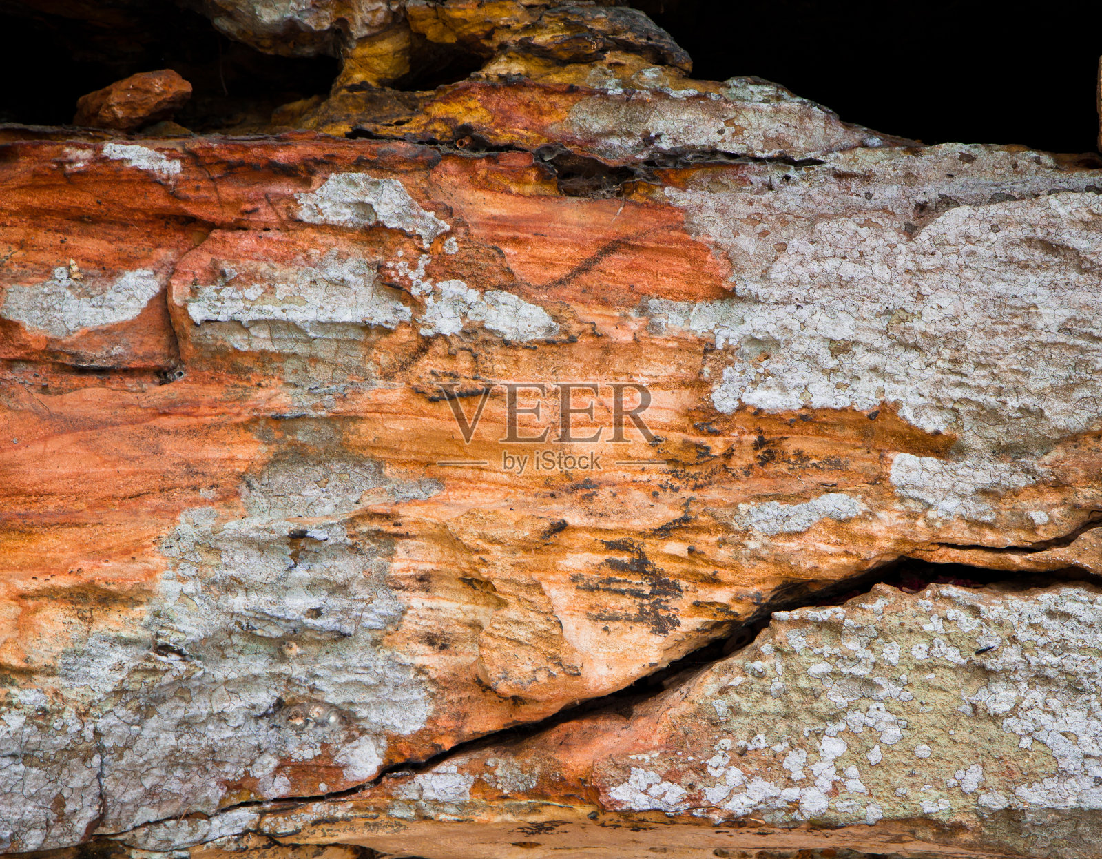 风化岩石洞穴照片摄影图片