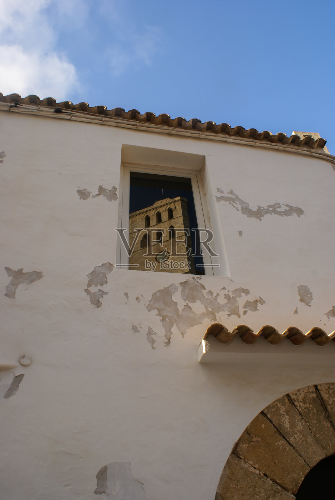 钟楼反射照片摄影图片