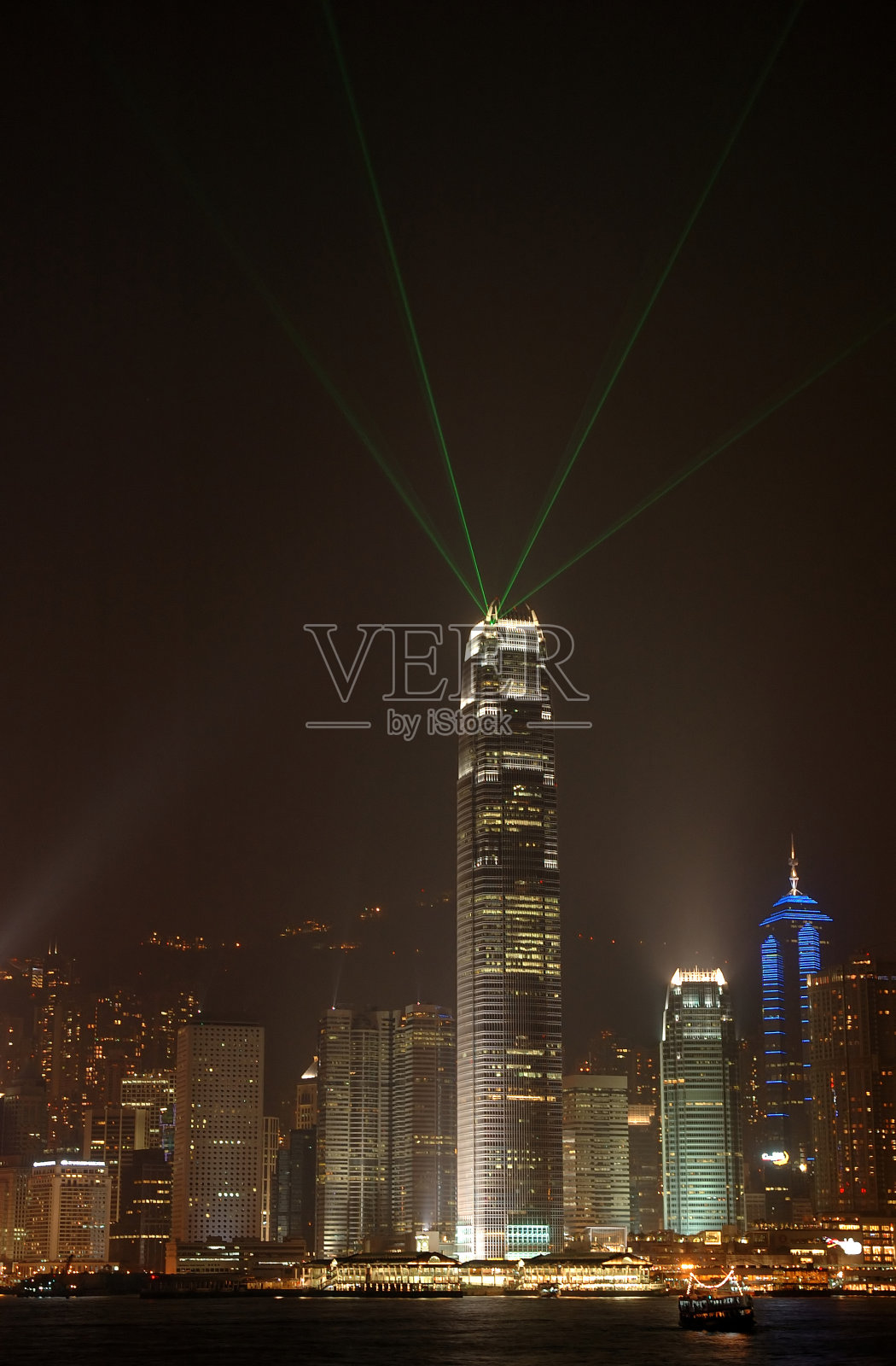 香港摩天大楼的夜景照片摄影图片