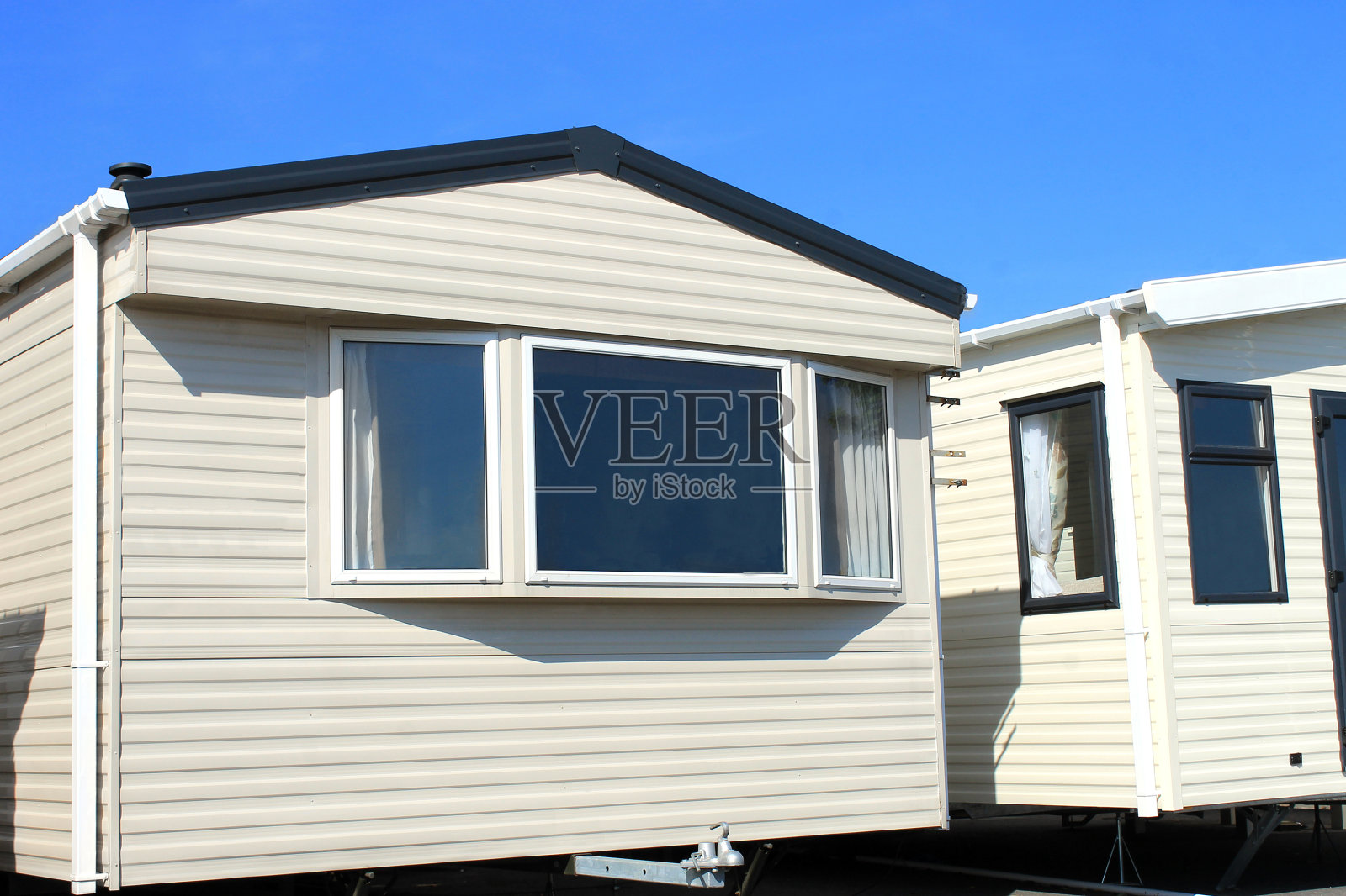 现代化的拖车或大篷车停车场照片摄影图片