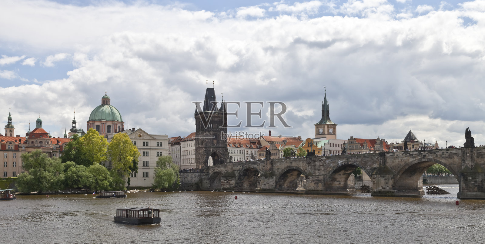 布拉格查尔斯桥照片摄影图片