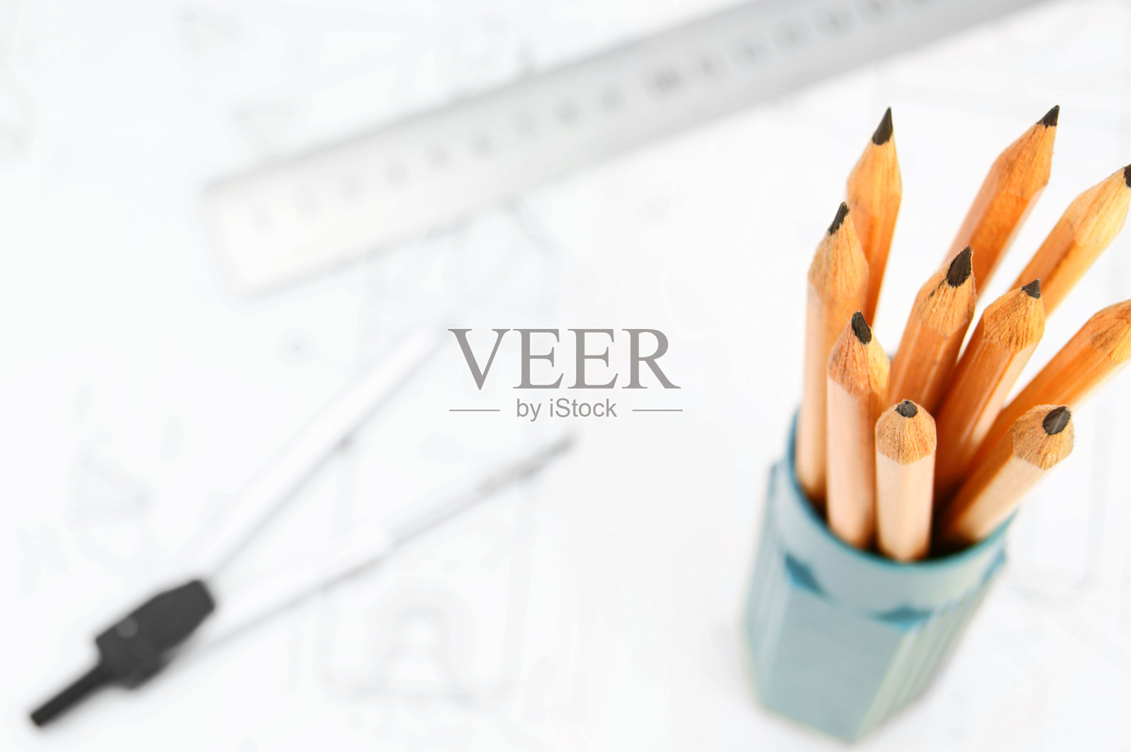 铅笔，圆规和尺子。照片摄影图片