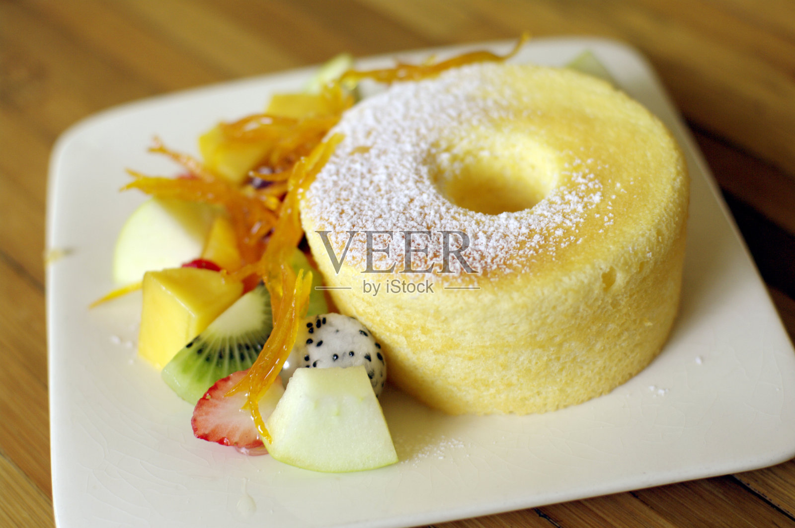 水果海绵蛋糕照片摄影图片